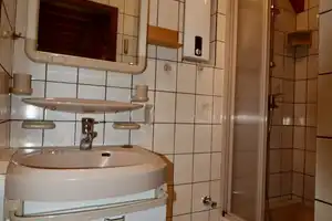 Gepflegte Doppelhaushälfte mit Einliegerwohnung, Garage und 2 Stellplätzen in Solingen-Wald – Solingen – Vorschaubild 20