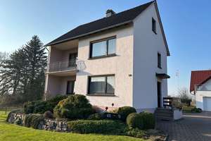 Einfamilienhaus – Die vollständige Adresse der Immobilie erhältst du vom Anbieter., 32699 Extertal – Vorschaubild 1