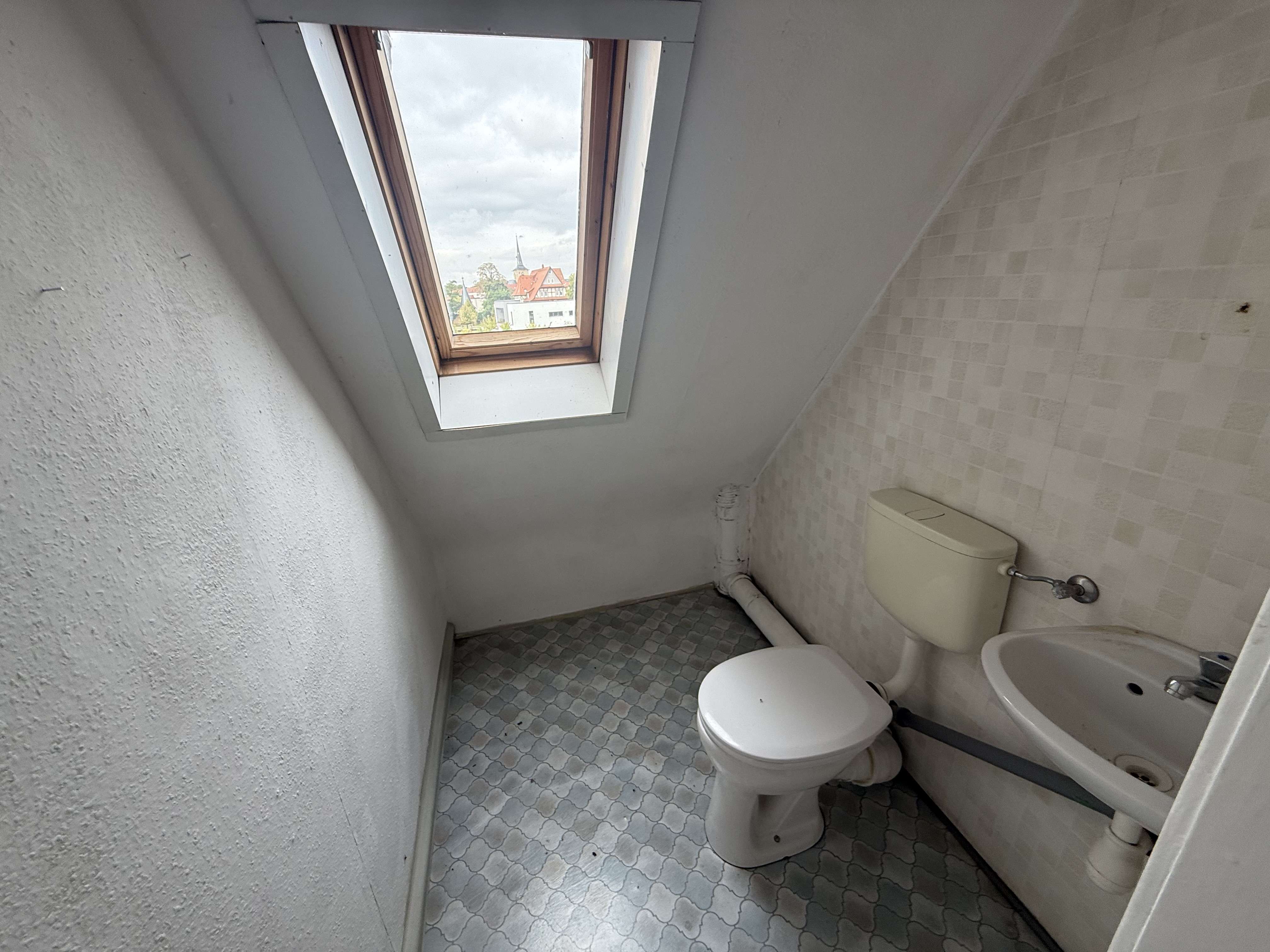 Immobilie in Sömmerda - genügend Platz in großer Doppelhaushälfte mit Garage für Familie & HomeOffice - Bild 8