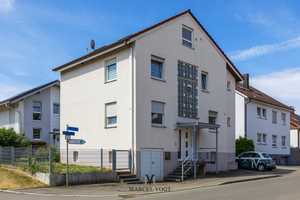 Seltene Gelegenheit: Großzügiges Ein -bis Zweifamilienhaus mit Garten und Garage – Esslingen (Kreis) – Vorschaubild 1