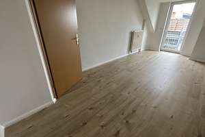 Schlafzi. hofseitig - EBK vorhanden *** - Bad mit Fenster - frei ab 1.7.26 – Frankenberger Str. 195, 9131 Ebersdorf, Chemnitz – Vorschaubild 10