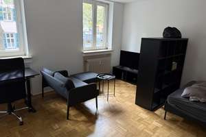 Traumlage: Möbilierte 1-Zimmer Wohnung zwischen Carlsplatz und Altstadt  – Berger Straße 12b, 40213 Altstadt, Düsseldorf – Vorschaubild 1