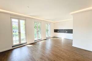 Genial! + PKW-Stellplatz inklusive + Dunkles Parkett + Fußbodenheizung + Wanne & Dusche + LED-Licht 