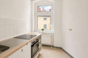 ⭐️ Urbanes Wohnen am Herrfurthplatz-Helle 1 Zi Whg mit historischen Dielen, 3,20m hohen Decken & EBK – Die vollständige Adresse der Immobilie erhältst du vom Anbieter., 12049 Neukölln (Ortsteil), Berlin – Vorschaubild 3