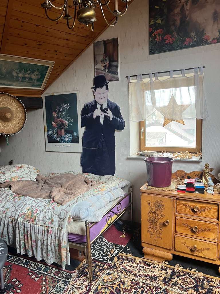 Immobilie in Wadgassen - Renovierungsbedürftiges 1- Familienhaus in Wadgassen  mit viel Potenzial - Bild 2