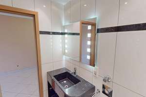 Schönes Appartement mit Balkon – Die vollständige Adresse der Immobilie erhältst du vom Anbieter., 42659 Solingen-Mitte, Solingen – Vorschaubild 3