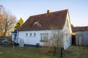 Charmantes Einfamilienhaus nahe Bodden – Die vollständige Adresse der Immobilie erhältst du vom Anbieter., 18317 Saal – Vorschaubild 10