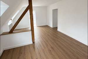Frisch Sanierte 3,5 Zimmer Wohnung mit Einbauküche 