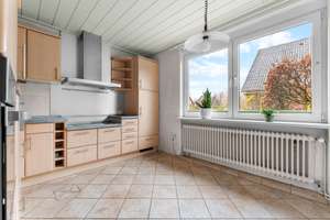 Provisionsfrei für Käufer: Viel Platz für Deine Ideen – Familienhaus mit Potenzial in Ocholt – Am Streek 11, 26655 Westerstede – Vorschaubild 6