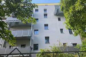 Maisonettewohnung im Zweitbezug mit zwei Balkonen und zwei Bädern! – Albert-Schmidt-Straße 10, 6110 Südliche Innenstadt, Halle (Saale) – Vorschaubild 4