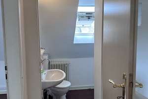 Ruhiges Mittelreihenhaus in Düsseldorf-Rath sofort bezugsfertig zu vermieten. – Die vollständige Adresse der Immobilie erhältst du vom Anbieter., 40472 Rath, Düsseldorf – Vorschaubild 5