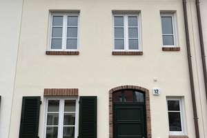 Sonniges, gut geschnittenes RMH mit Gartenanteil
