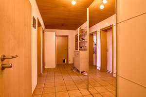 Mehrfamilienhaus mit 5 Wohneinheiten und ca. 501qm, vier Garagen  und Aussenstellplätze – Die vollständige Adresse der Immobilie erhältst du vom Anbieter., 73663 Berglen – Vorschaubild 4