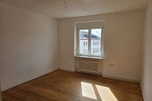 Altbauwohnung mit hohen Räumen und tollen Holzdielen in Innenstadtlage! – 97070 Altstadt, Würzburg – Vorschaubild 5
