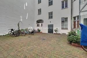 *!PROVISIONSFREI!* Erstverkauf nach Teilung: Letzte Einheit, 3 Zimmer vermietet, 4 m Decken & Stuck! – Kollwitzstraße 56, 10405 Prenzlauer Berg, Berlin – Vorschaubild 7