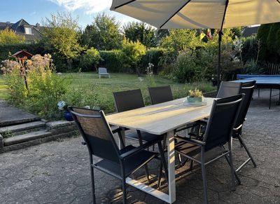 Ein- bis Zweifamilienhaus im Grünen