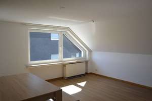 Gepflegtes EFH, Einliegerwohnung möglich, großzügiges Grundstück – Die vollständige Adresse der Immobilie erhältst du vom Anbieter., 51688 Wipperfürth – Vorschaubild 12