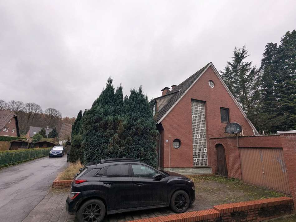 Ansicht rechte Garage mit Durc