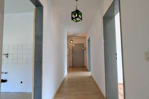 Lichtdurchflutete 3-Zimmer-Wohnung mit Panoramablick, 2 Balkonen und Aufzug – Die vollständige Adresse der Immobilie erhältst du vom Anbieter., 73447 Oberkochen – Vorschaubild 4