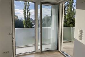 Sofort bezugsfrei: Neuwertige 2-Zimmer-Wohnung mit Balkon inkl. Garagenstellplatz ohne Makler – Die vollständige Adresse der Immobilie erhältst du vom Anbieter., 81927 Englschalking, München – Vorschaubild 4