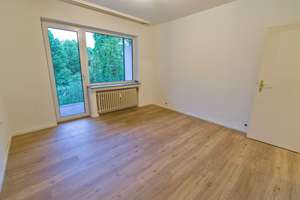 Frisch renovierte 2-Zimmer-Wohnung in Parknähe mit Balkon und Blick ins Grüne in Wersten – Die vollständige Adresse der Immobilie erhältst du vom Anbieter., 40591 Wersten, Düsseldorf – Vorschaubild 5