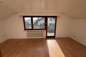 Ruhige 2,5-Zimmer-Dachgeschosswohnung mit Balkon und Weinbergblick in Obersulm-Affaltrach – Die vollständige Adresse der Immobilie erhältst du vom Anbieter., 74182 Obersulm – Vorschaubild 3