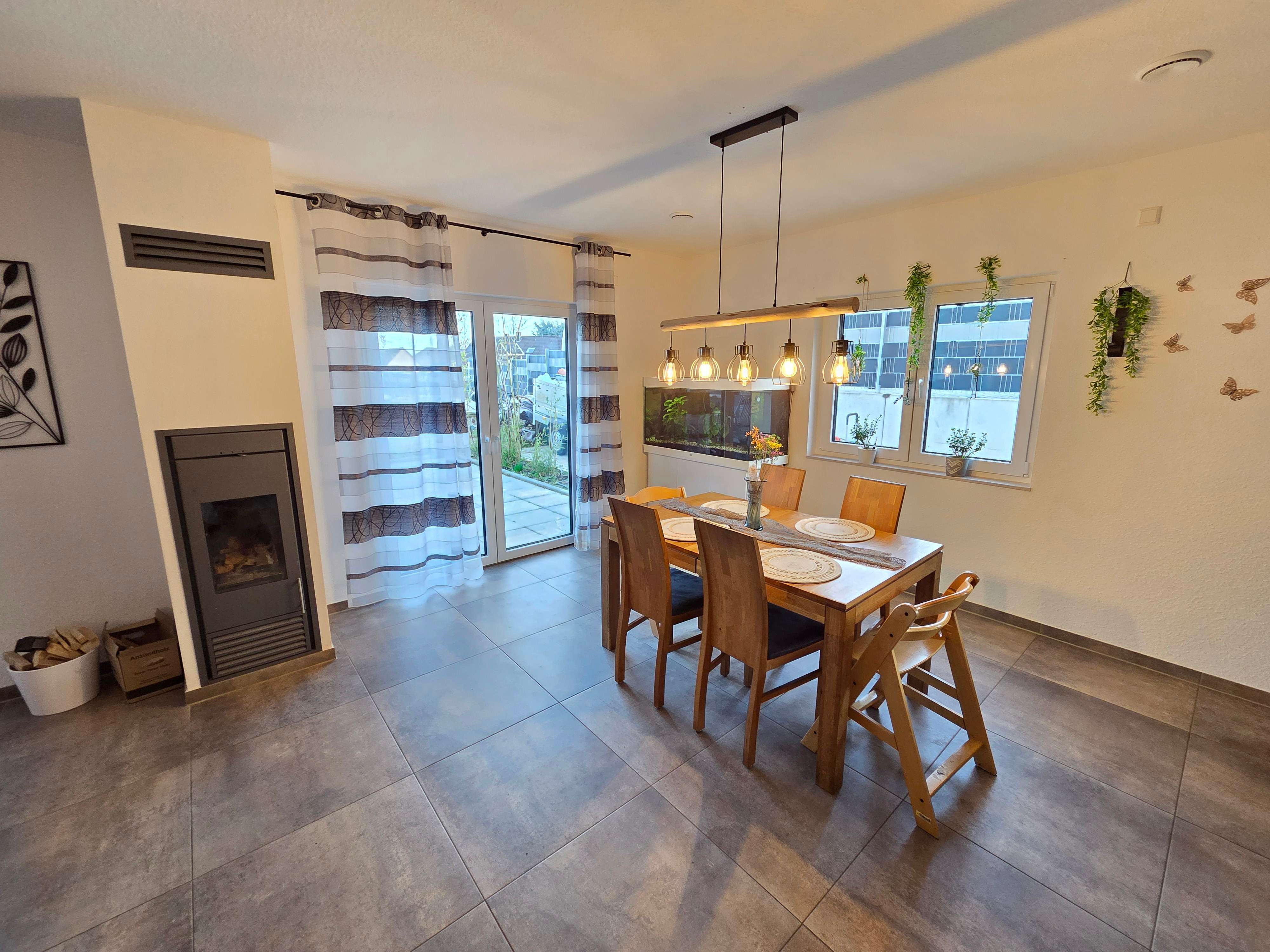 Immobilie in Görgeshausen - Von RTI: Modernes KFW-55 Effizienzhaus mit PV-Anlage & niedrigen Energiekosten in Görgeshausen! - Bild 7