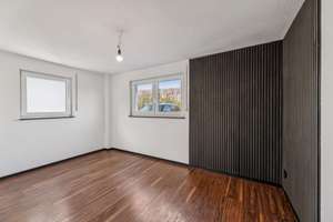 Ihr neues Familienzuhause – freistehendes, energieeffizientes EFH mit Garten in Pfullingen – Die vollständige Adresse der Immobilie erhältst du vom Anbieter., 72793 Pfullingen – Vorschaubild 3