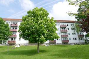 Ein bisschen anders: 2 Zimmer/ Balkon am Schlafzimmer – Am Karbel 31, 9116 Altendorf, Chemnitz – Vorschaubild 1