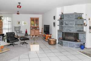Großes Architektenhaus von 1990 in Wolfsburg-Ehmen mit Doppelgarage, 2 Terrassen, Galerie und Kamin – Wolfsburg – Vorschaubild 2