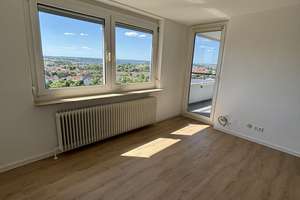 Familienfreundliche 4 - Zimmerwohnung mit atemberaubender Aussicht in Orschel-Hagen – Frankfurter Straße 10, 72760 Reutlingen-Mitte, Reutlingen – Vorschaubild 3