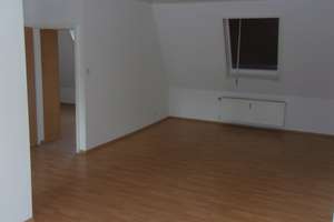 2,5-Zimmer-Wohnung im Dachgeschoss in Oberhausen – Die vollständige Adresse der Immobilie erhältst du vom Anbieter., 46117 Osterfeld-Ost, Oberhausen – Vorschaubild 4