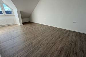 DG-Maisonette inkl EBK  / Laminat / Bad mit Fenster + Dusche u.v.m. – Clausstraße 76-80, 9126 Lutherviertel, Chemnitz – Vorschaubild 13