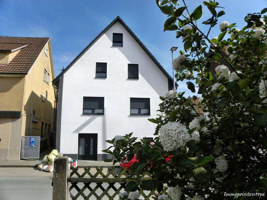 Immobilie in Althengstett - Attraktives Mehrfamilienhaus mit 4 Wohneinheiten zentral in Althengestett gelegen - Bild 2
