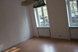 Schöne 2 ZkB Wohnung mit Balkon – Rheinstraße 67, 65185 Mitte, Wiesbaden – Vorschaubild 3