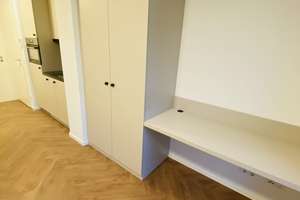 Traumhafte möblierte Wohnung mit Balkon direkt zum ruhigen Innenhof mit EBK und Abstellkammer!! – Moissistraße 31, 12489 Adlershof, Berlin – Vorschaubild 7