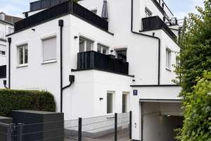 Neuwertige OG-Wohnung mit zwei Zimmern sowie schönem Balkon mit  Südausrichtung – Ottobrunner Straße 44, 81737 Ramersdorf, München – Vorschaubild 2