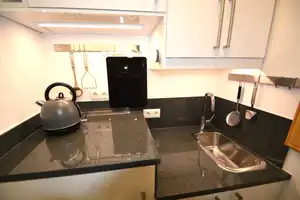 KOMPLETT modern eingerichtetes Apartment mit Balkon & Aufzug – Jülicher Straße 3, 52070 Aachen – Vorschaubild 7