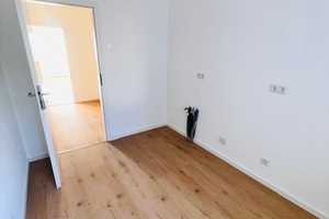 ***ERSTBEZUG NACH RENOVIERUNG - SCHÖNE 2 ZIMMER WOHNUNG MIT BALKON UND GARTEN*** – Erkrather Str.  62, 40233 Düsseldorf – Vorschaubild 5