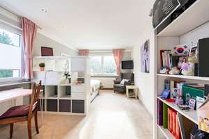 Ungewöhnlich vielseitig: Großzügiges Einfamilienhaus mit Charme, Optionen und Perspektive – Die vollständige Adresse der Immobilie erhältst du vom Anbieter., 42651 Solingen-Mitte, Solingen – Vorschaubild 7