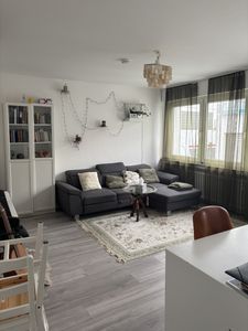 Lebendig wohnen in Köln: 2-Zimmer-Wohnung am Bonner Wall