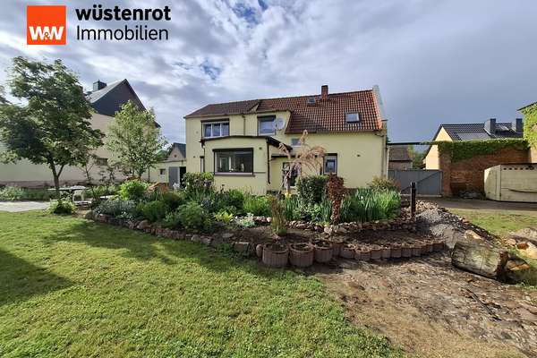 Topzustand! Beeindruckendes Einfamilienhaus mit viel Platz bestens geeignet auch für große Familien