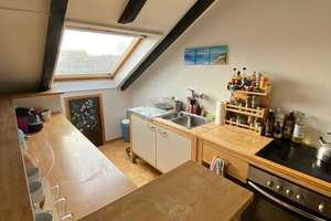 Schöne Dachgeschosswohnung Nähe Innenhafen mit Parkett. – Schlegtendalstraße 5, 47058 Duissern, Duisburg – Vorschaubild 8