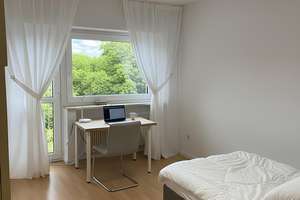 WG Zimmer im 3. OG in München-Feldmoching – Joseph-Seifried-Straße 26, 80995 Lerchenau-West, München – Vorschaubild 1