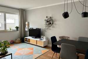 Gepflegte 3-Zimmer-Wohnung mit ca. 76 m² im 2. Obergeschoss in bester Lage von Stuttgart!  – Stuttgart – Vorschaubild 3