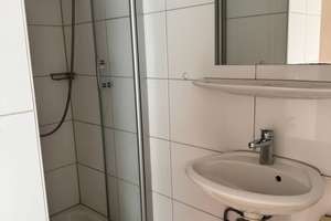 Charmante Dachgeschosswohnung in zentraler Lage von Essen-Bergerhausen! – Rellinghauser Straße 274, 45136 Bergerhausen, Essen – Vorschaubild 9
