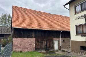Ein Paradies: 2-FH mit Nebengebäude und herrlichem Grundstück am Bachlauf! – Die vollständige Adresse der Immobilie erhältst du vom Anbieter., 97906 Faulbach – Vorschaubild 3