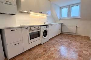 Frisch renovierte Wohnung mit neuer Einbauküche!!! – Gartenstraße 28 a, 47798 Stadtmitte, Krefeld – Vorschaubild 2