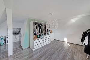Zuhause mit 3 Zimmern und Balkon in Gelsenkirchen – Emdener Straße 7a, 45894 Buer, Gelsenkirchen – Vorschaubild 3