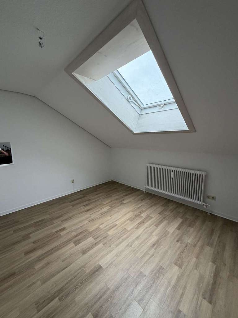 Immobilie in Ingersheim - „Haus-im-Haus-Gefühl“ für Schnellentschlossene! Provisionsfei - Bild 2